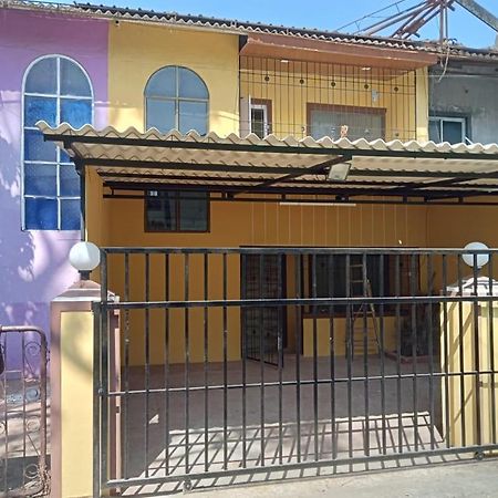 Zars Villa, ロナバラ エクステリア 写真