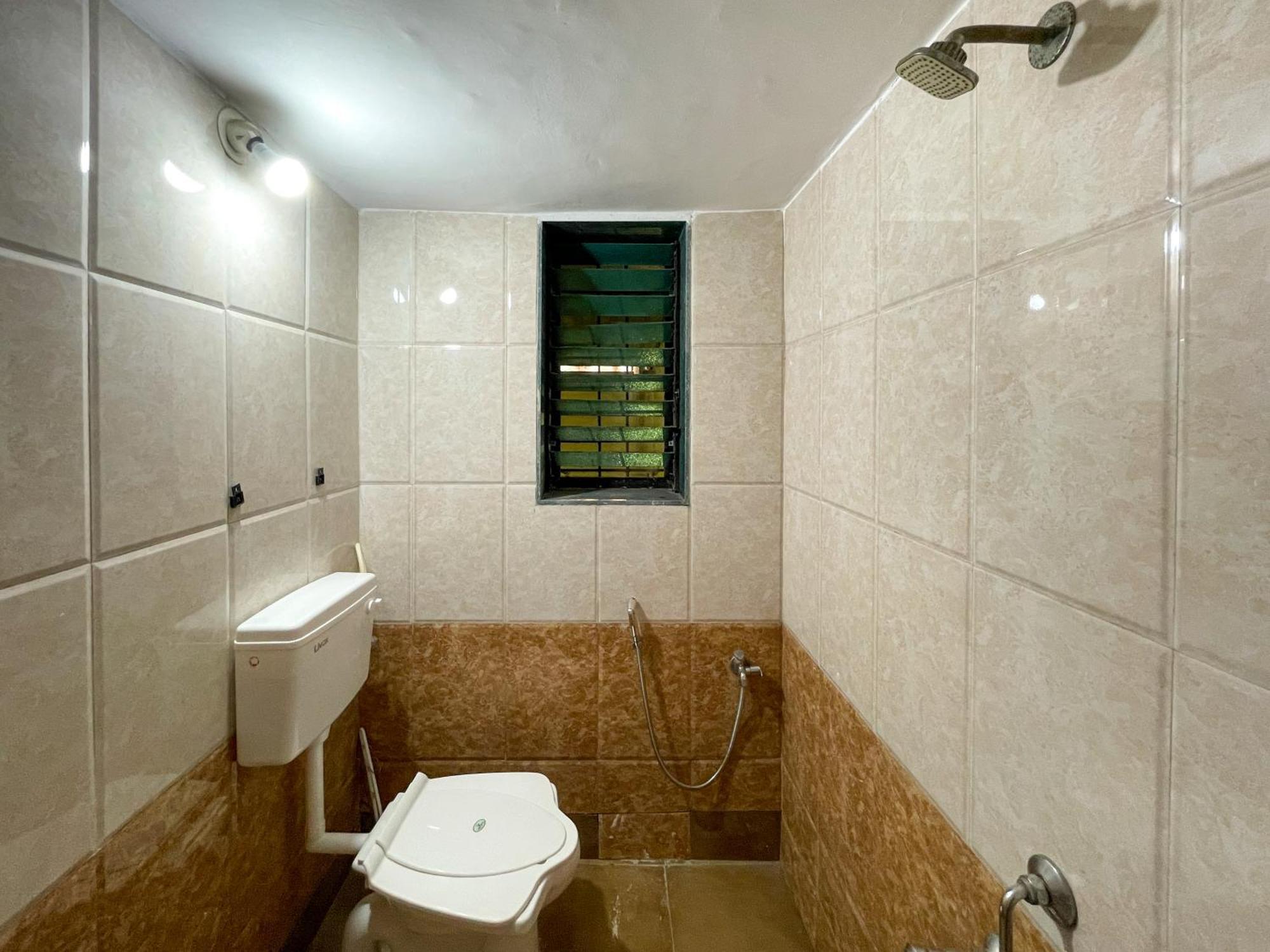 Zars Villa, ロナバラ エクステリア 写真