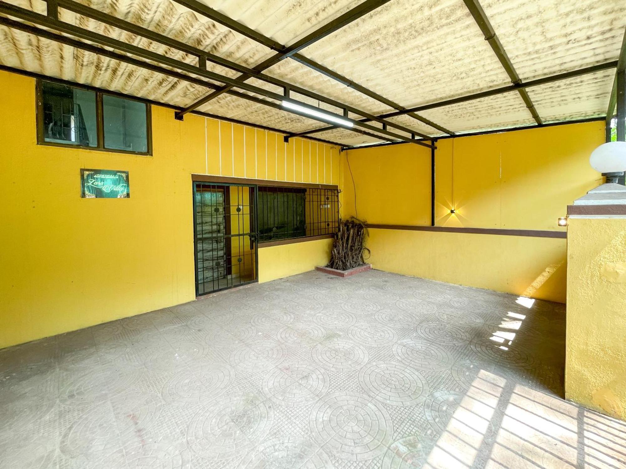 Zars Villa, ロナバラ エクステリア 写真