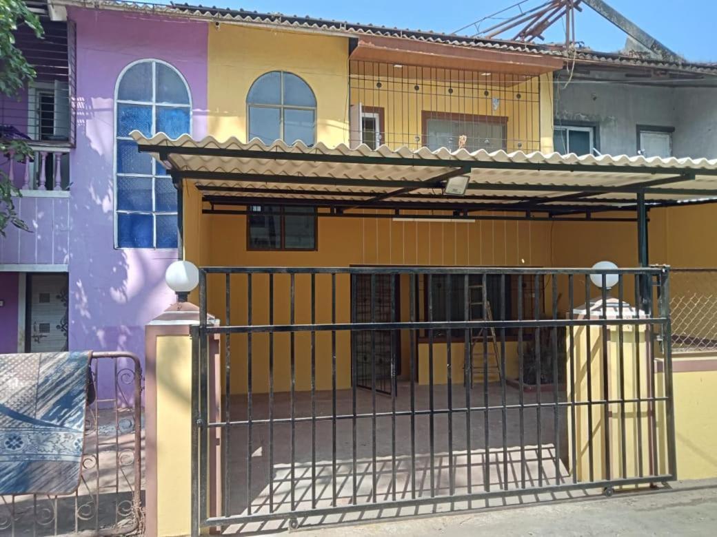 Zars Villa, ロナバラ エクステリア 写真